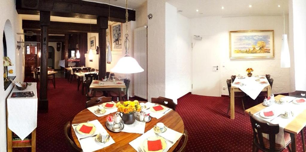 Hotel Zum Roemer ユーバーリンゲン エクステリア 写真